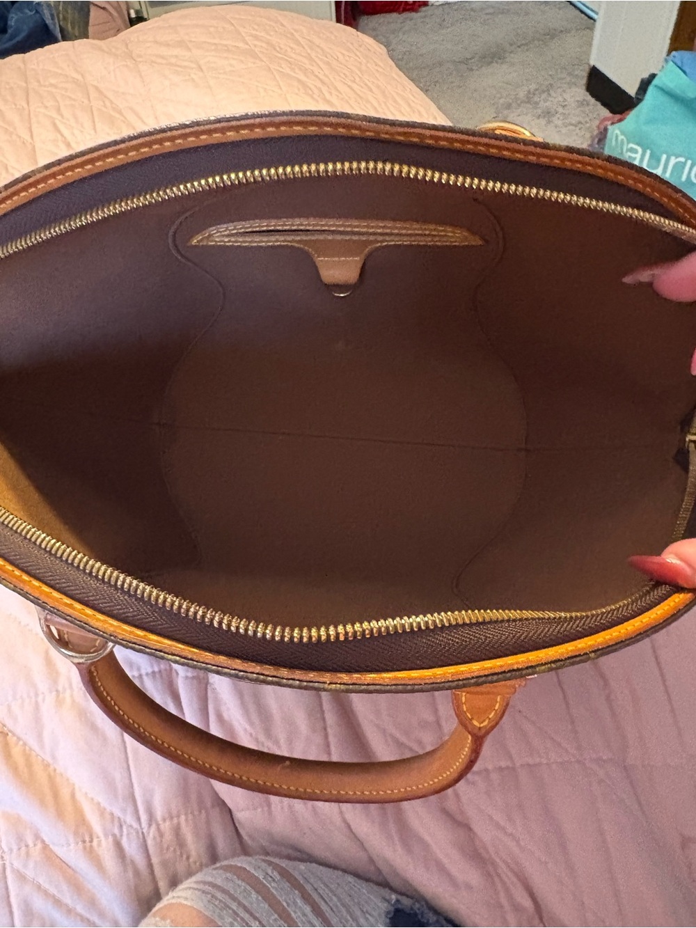 Louis Vuitton Ellipse MM Discontinued Vintage Classic Monogram Hand Bag WITH COA - Picture 6 of 16